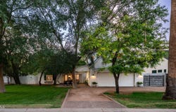 3244 E WELDON Avenue, Phoenix, AZ 85018