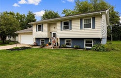 518 Windsor Drive, Solon, IA 52333