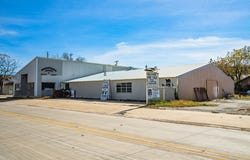 301 W Main St, Rocksprings, TX 78880