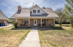 124 S 100 W St, Enterprise, UT 84725