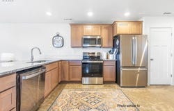 1129 NE 12TH St, Hermiston, OR 97838