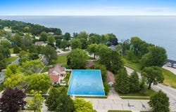 120 Vernon St, Algoma, WI 54201