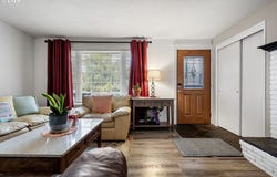 2532 ROSE BLOSSOM Dr, Springfield, OR 97477
