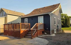 615 W Elm Avenue, Waseca, MN 56093