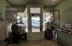 122 E Washington Avenue, Ava, MO 65608
