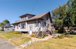 520 Monroe Ave, Moberly, MO 65270