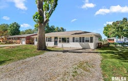 1105 6TH Street, Pawnee, IL 62558