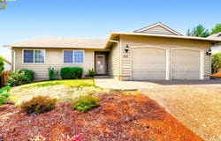 841 12TH St, Lafayette, OR 97127