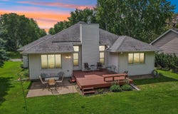 961 Coneflower Court, Eagan, MN 55123