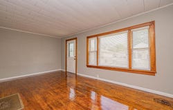 719 Garfield Ave, Moberly, MO 65270