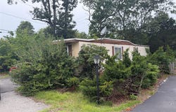 2 Periwinkle Drive, Bohemia, NY 11716