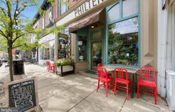 111 W STATE ST, KENNETT SQUARE, PA 19348