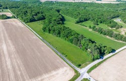 607 E 900 North Rd, Tower Hill, IL 62571