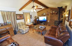 5747 E 620 Road, Locust Grove, OK 74352