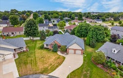 100 Stonehaven Circle, Beaver Dam, WI 53916