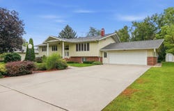 23804 W Getson Avenue, Plainfield, IL 60544