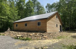 1843 Golf Course Road, Cranberry, PA 16319