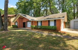 305 Pine Cone, Haughton, LA 71037