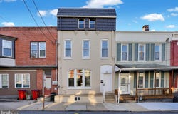 226 S 4TH Street, HAMBURG, PA 19526