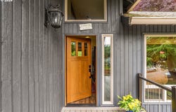1496 BRAEMAR Dr, WestLinn, OR 97068