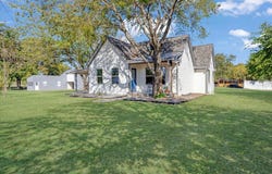 402 W Sam Rayburn Road, Ector, TX 75439