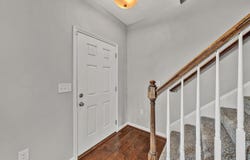 2049 Lawson Ln, Vinton, VA 24179