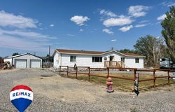 312 W 3rd, Shoshoni, WY 82649