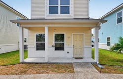 140 Lavaca Circle, ROCKPORT, TX 78382