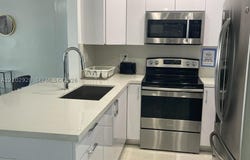 1030 NE 214th St, Miami, FL 33179
