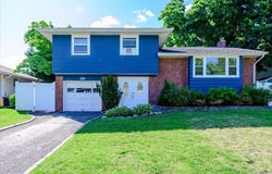 120 Sutton Drive, Plainview, NY 11803