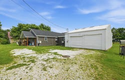 222 Splitlog Avenue, Goodman, MO 64843