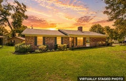 2072 Oakhurst Drive, GRENADA, MS 38901