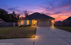 4 Red Oak Drive, Long Beach, MS 39560