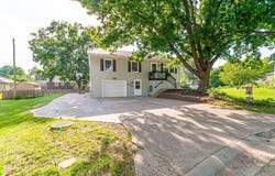 1704 Beverly Circle, Harrisonville, MO 64701