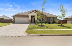 1338 Rolling Meadows Drive, Cedar Hill, TX 75104