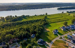 8212 Sutherland Farm Rd, Prospect, KY 40059