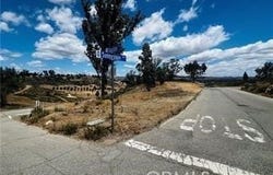 Skyline Drive, Lake Elsinore, CA 92530