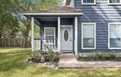 301 Buckeye Trail, La Grange, TX 78945