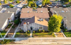 581 W Ashlan Avenue, Clovis, CA 93612