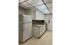 18101 NW 68th Ave, Hialeah, FL 33015