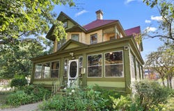 327 4th Avenue S, Saint Cloud, MN 56301