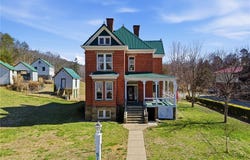 512 Walgrove Road, Elkview, WV 25071