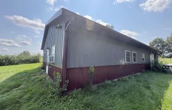 23701 260Th Avenue, Centerville, IA 52544