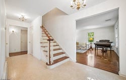 36 Cora Ln, Chester Twp., NJ 07930-2711