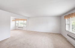 7 Barby Lane, Plainview, NY 11803