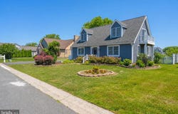 18 BAY BREEZE DR, LEWES, DE 19958