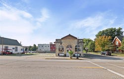 301 E Main Street, Grafton, IL 62037