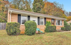 762 Kenyon Rd, Vinton, VA 24179
