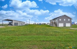 90 Bluefish Lane, Palacios, TX 77465