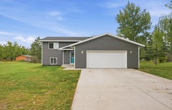 348 1st Avenue S, Motley, MN 56466